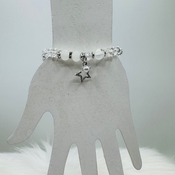 Faux Crystal Beads Beaded Bracelet with Rhinestone Star charm - Picture 1 of 5